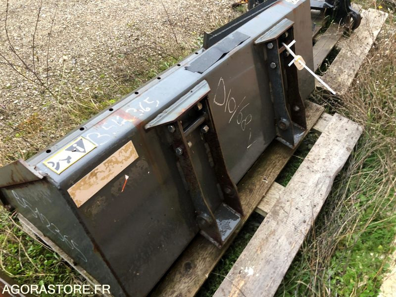 Godet CASE 1250 mm - Spare parts for Construction machinery: picture 2 Godet CASE 1250 mm - Spare parts for Construction machinery: picture 2