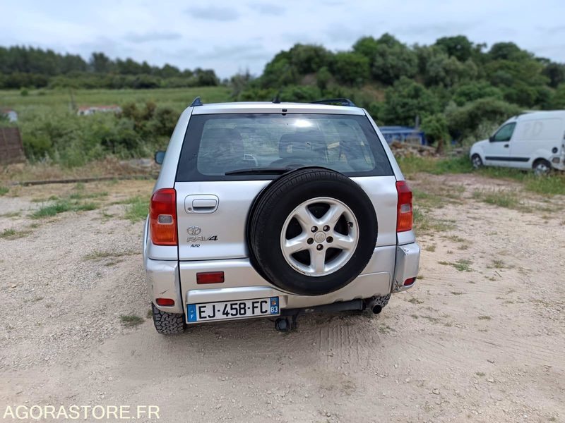TOYOTA RAV4 - 2002 - 212500KMS - SUV: picture 4 TOYOTA RAV4 - 2002 - 212500KMS - SUV: picture 4