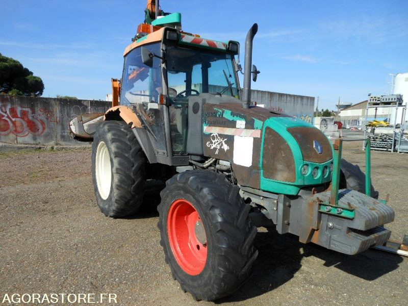 TRACTEUR AGRICOLE RENAULT ERGOS 446 (DD123) + DEBROUSSAILLEUSE 5M (MC123) - Farm tractor: picture 2 TRACTEUR AGRICOLE RENAULT ERGOS 446 (DD123) + DEBROUSSAILLEUSE 5M (MC123) - Farm tractor: picture 2