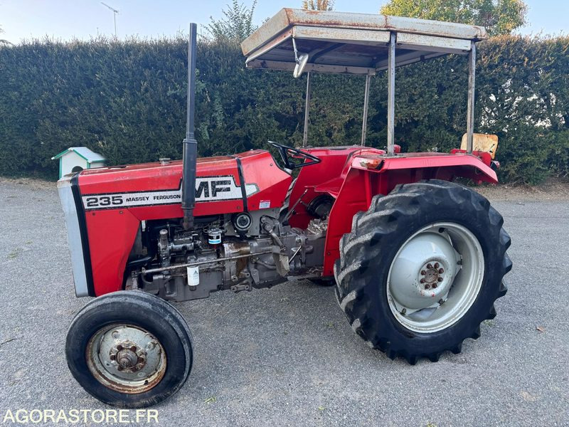 TRACTEUR MASSEY FERGUSON 235 -10809 - Farm tractor: picture 1 TRACTEUR MASSEY FERGUSON 235 -10809 - Farm tractor: picture 1