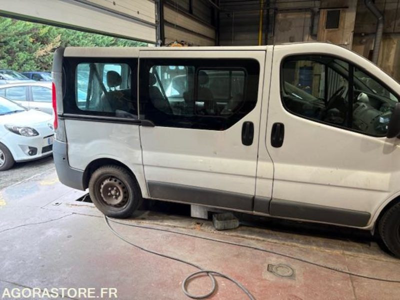 TRAFIC 9 PLACES - Minibus, Passenger van: picture 1 TRAFIC 9 PLACES - Minibus, Passenger van: picture 1