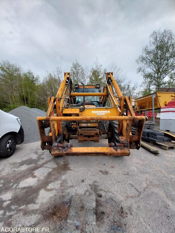 Tracteur Renault Ergos 100 avec chargeur FAUCHEUX F256 - Farm tractor: picture 2 Tracteur Renault Ergos 100 avec chargeur FAUCHEUX F256 - Farm tractor: picture 2