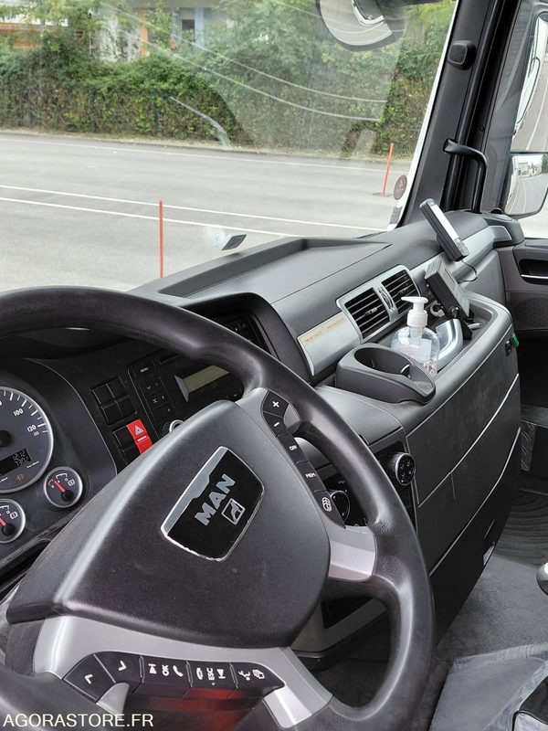 MAN tgx18.360 - 2009 - 214100 Kms - Tractor unit: picture 5 MAN tgx18.360 - 2009 - 214100 Kms - Tractor unit: picture 5