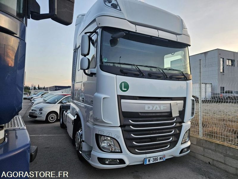 TRACTEUR DAF XF 510 XL - 2016 - 447 120km - TRES BON ETAT - Tractor unit: picture 1 TRACTEUR DAF XF 510 XL - 2016 - 447 120km - TRES BON ETAT - Tractor unit: picture 1