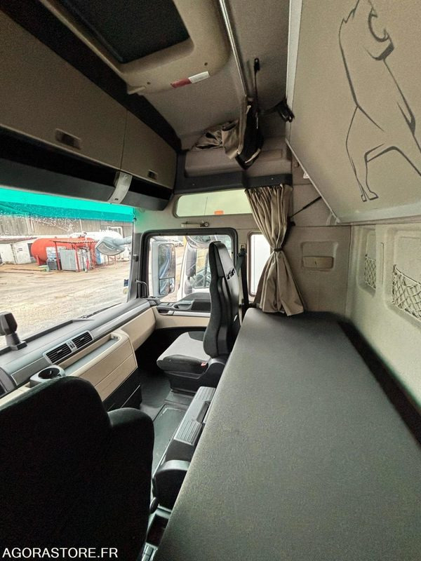 TRACTEUR MAN TGX19.480 - 2017 - 923446 kms (42020) - Tractor unit: picture 4 TRACTEUR MAN TGX19.480 - 2017 - 923446 kms (42020) - Tractor unit: picture 4