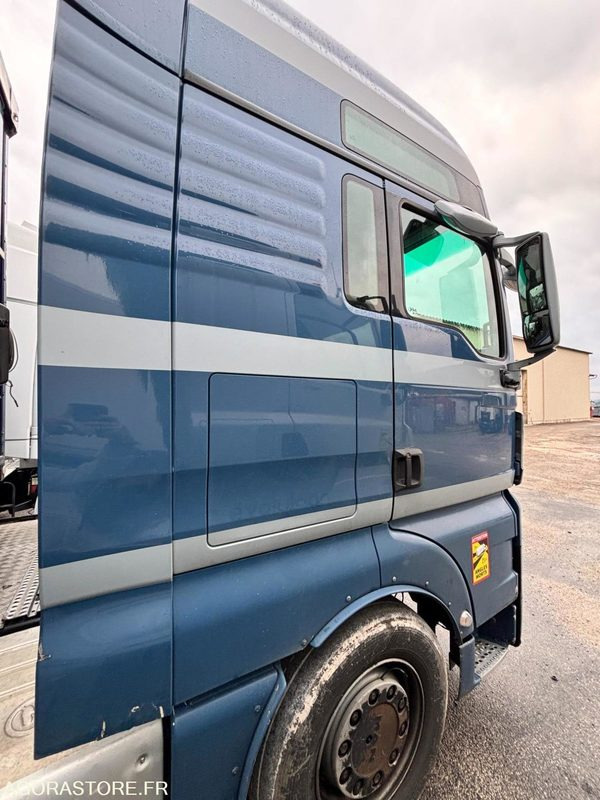 TRACTEUR MAN TGX19.480 - 2017 - 923446 kms (42020) - Tractor unit: picture 2 TRACTEUR MAN TGX19.480 - 2017 - 923446 kms (42020) - Tractor unit: picture 2