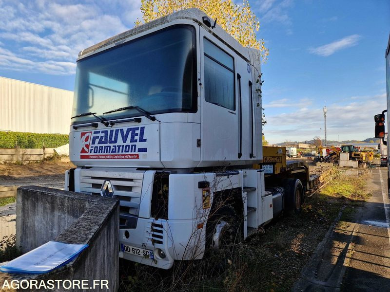Tracteur Renault - 2004 - 339927 - DD612SG - Tractor unit: picture 1 Tracteur Renault - 2004 - 339927 - DD612SG - Tractor unit: picture 1