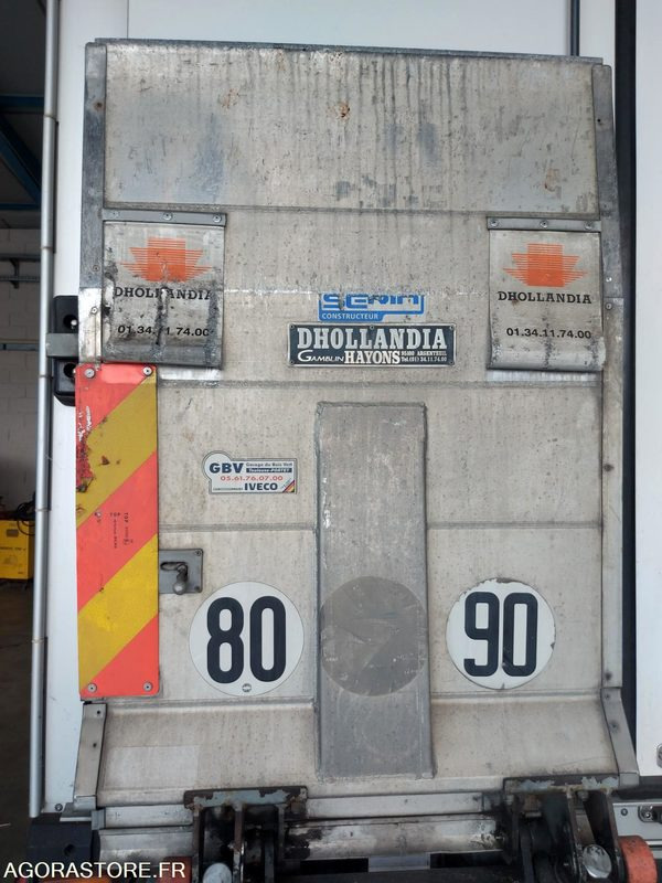 POIDS LOURDS IVECO DAILY FRIGORIFIQUE - 195900 kms - 2005 - Truck: picture 4 POIDS LOURDS IVECO DAILY FRIGORIFIQUE - 195900 kms - 2005 - Truck: picture 4
