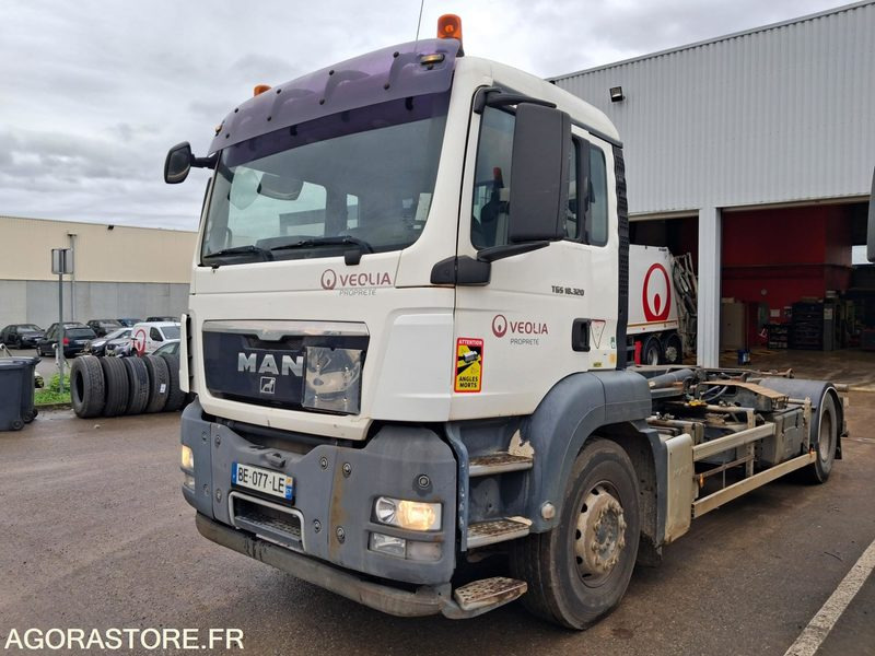 R51894 - PORTEUR MAN 19t 4x2- POLYBENNE BRAS GUIMA PALFINGER - 2010 - 519855 KM - Truck: picture 2 R51894 - PORTEUR MAN 19t 4x2- POLYBENNE BRAS GUIMA PALFINGER - 2010 - 519855 KM - Truck: picture 2