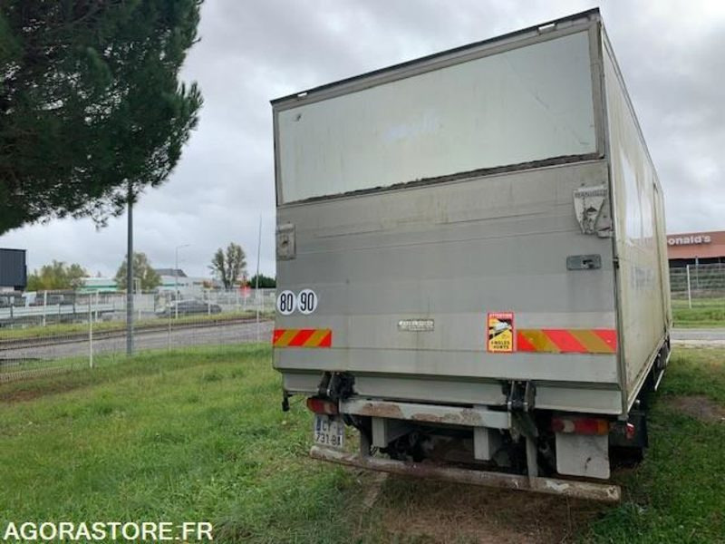 RENAULT MIDLUM 11T - 2004 - 593365 KMS - Truck: picture 4 RENAULT MIDLUM 11T - 2004 - 593365 KMS - Truck: picture 4