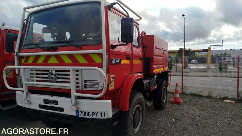 Renault Midliner 210 - 2001 - 7006PY11 - Truck: picture 2 Renault Midliner 210 - 2001 - 7006PY11 - Truck: picture 2