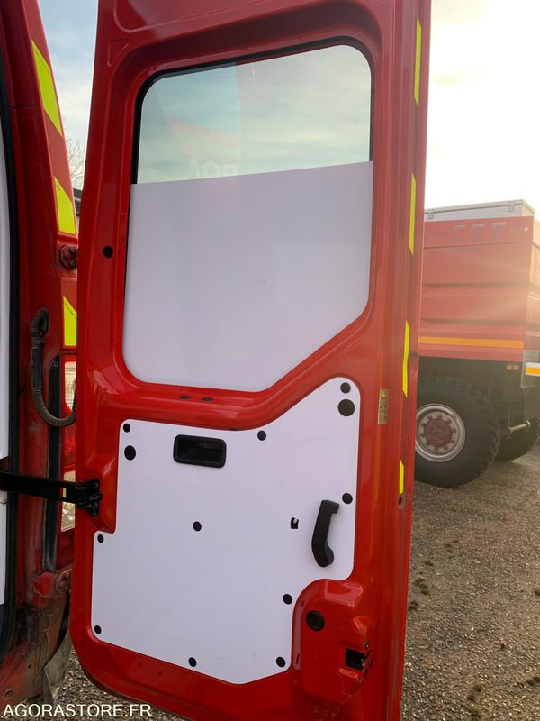 VSAV RENAULT MASTER3 EA080NB leasing VSAV RENAULT MASTER3 EA080NB: picture 15 VSAV RENAULT MASTER3 EA080NB leasing VSAV RENAULT MASTER3 EA080NB: picture 15