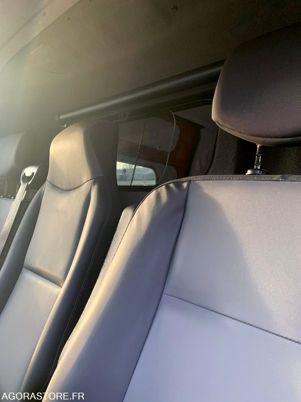 VSAV RENAULT MASTER3 EA080NB leasing VSAV RENAULT MASTER3 EA080NB: picture 8 VSAV RENAULT MASTER3 EA080NB leasing VSAV RENAULT MASTER3 EA080NB: picture 8