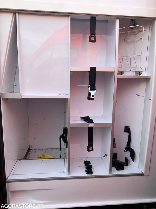 VSAV RENAULT MASTER3 EA080NB leasing VSAV RENAULT MASTER3 EA080NB: picture 10 VSAV RENAULT MASTER3 EA080NB leasing VSAV RENAULT MASTER3 EA080NB: picture 10