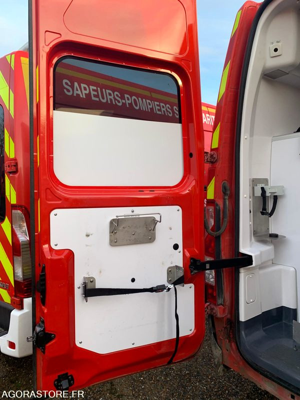 VSAV RENAULT MASTER3 EA080NB leasing VSAV RENAULT MASTER3 EA080NB: picture 14 VSAV RENAULT MASTER3 EA080NB leasing VSAV RENAULT MASTER3 EA080NB: picture 14