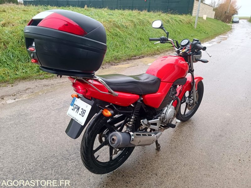Yamaha YBR 125 injection - 2006 - 30800KM - CT OK - CG OK - Motorcycle: picture 4 Yamaha YBR 125 injection - 2006 - 30800KM - CT OK - CG OK - Motorcycle: picture 4
