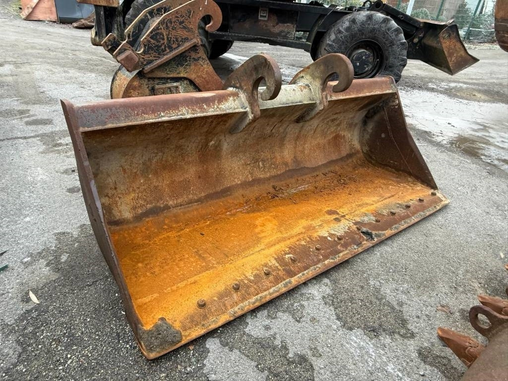 CAT 313D - Wheel excavator: picture 4 CAT 313D - Wheel excavator: picture 4