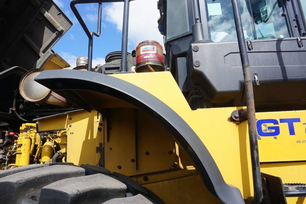 Wheel loader CAT 980M: picture 13