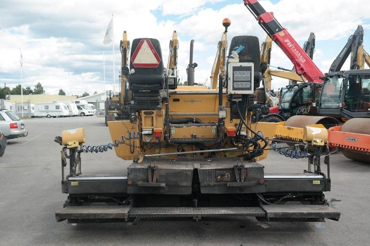 CAT AP 300 - Asphalt paver: picture 5 CAT AP 300 - Asphalt paver: picture 5
