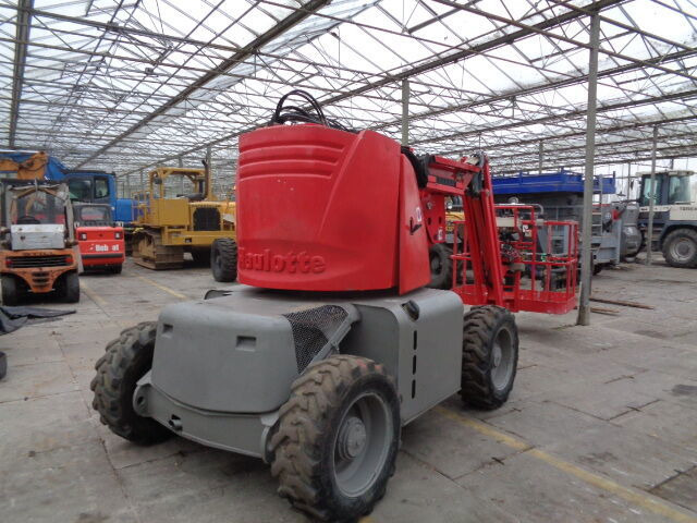 Articulated boom Haulotte HA120: picture 6