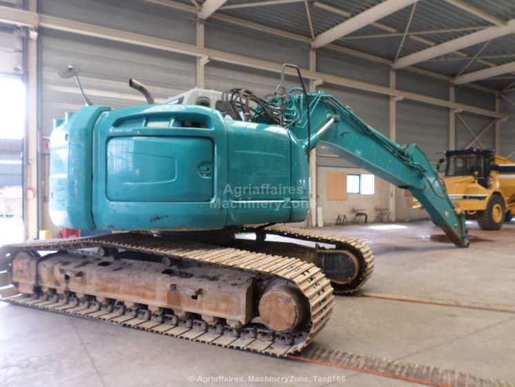 New Holland Kobelco Kobelco E 235 BSR-2 E 235 BSR-2 - Crawler excavator: picture 3 New Holland Kobelco Kobelco E 235 BSR-2 E 235 BSR-2 - Crawler excavator: picture 3