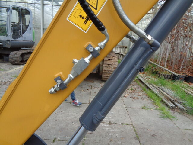 XCMG XE60DA - Crawler excavator: picture 5 XCMG XE60DA - Crawler excavator: picture 5