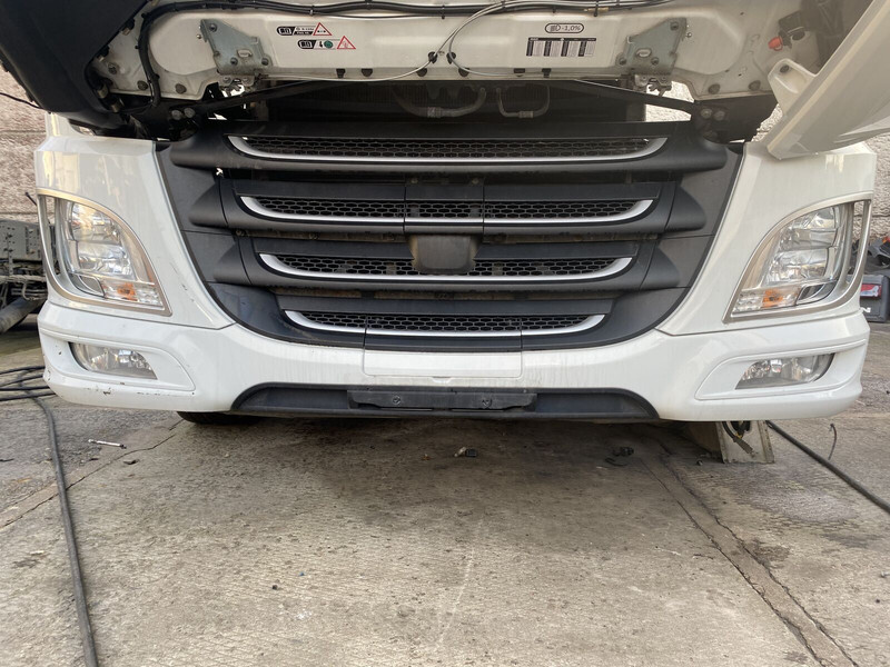 DAF XF 106 - Bumper for Truck: picture 1 DAF XF 106 - Bumper for Truck: picture 1