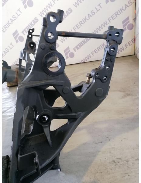 DAF XF106 - Bumper for Truck: picture 3 DAF XF106 - Bumper for Truck: picture 3