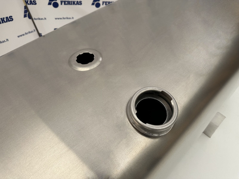 Iveco New aluminum fuel tank 400L - Fuel tank for Truck: picture 4 Iveco New aluminum fuel tank 400L - Fuel tank for Truck: picture 4