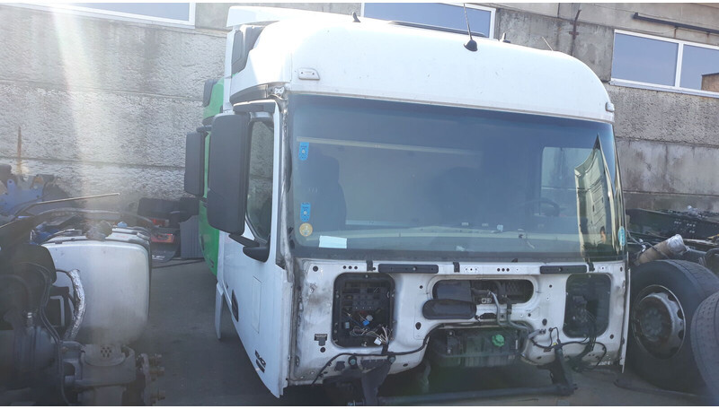 Mercedes-Benz Actros - Cab and interior for Truck: picture 1 Mercedes-Benz Actros - Cab and interior for Truck: picture 1