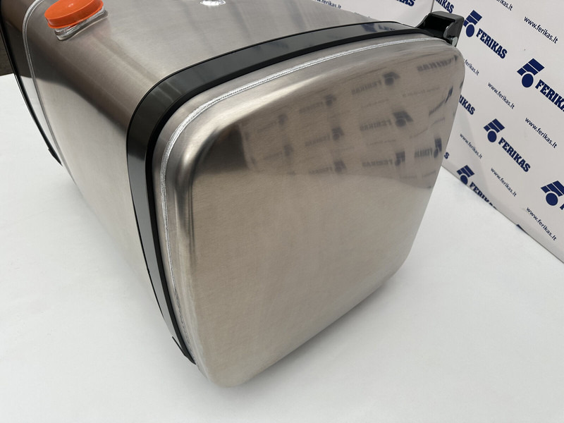 Mercedes-Benz - Fuel tank for Truck: picture 2 Mercedes-Benz - Fuel tank for Truck: picture 2