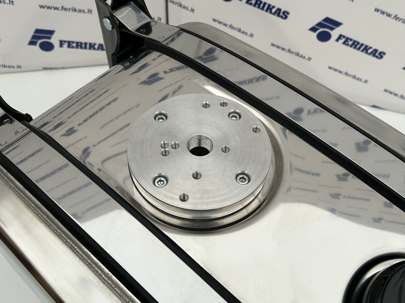 Mercedes-Benz MAN, DAF, IVECO, SCANIA, RENAULT, VOLVO - Hydraulic tank for Truck: picture 5 Mercedes-Benz MAN, DAF, IVECO, SCANIA, RENAULT, VOLVO - Hydraulic tank for Truck: picture 5