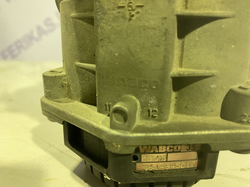 Renault brake valve - Spare parts for Truck: picture 3 Renault brake valve - Spare parts for Truck: picture 3