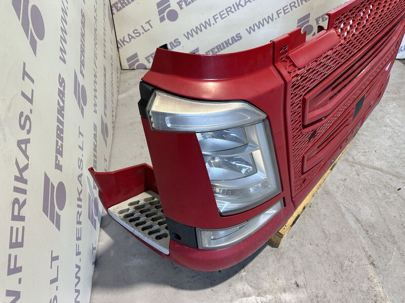 Volvo VOLVO FH4 complete front bumper with headlights - Bumper for Truck: picture 3 Volvo VOLVO FH4 complete front bumper with headlights - Bumper for Truck: picture 3