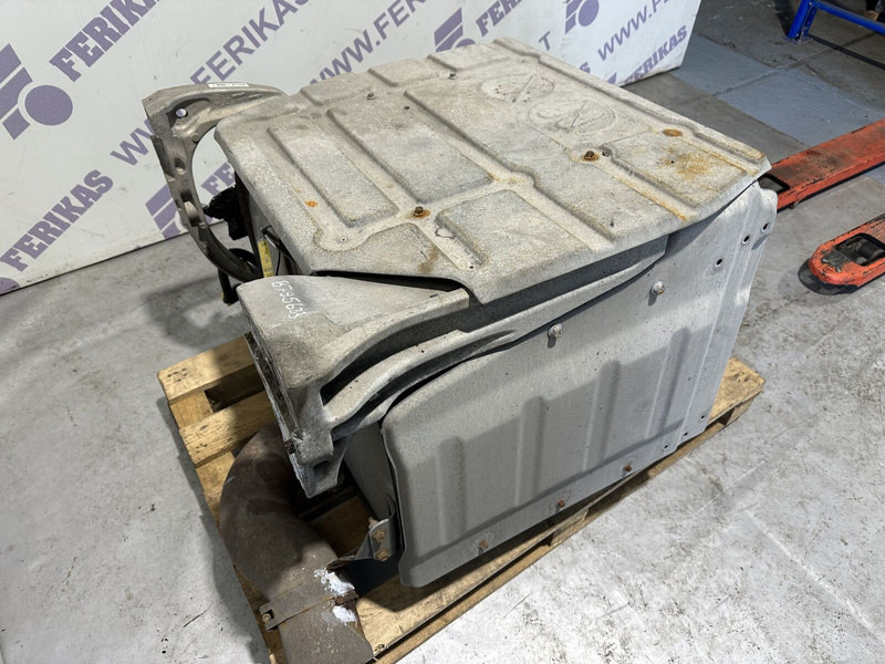 Volvo selective catalyst reduction silencer, SCR - Catalytic converter for Truck: picture 5 Volvo selective catalyst reduction silencer, SCR - Catalytic converter for Truck: picture 5