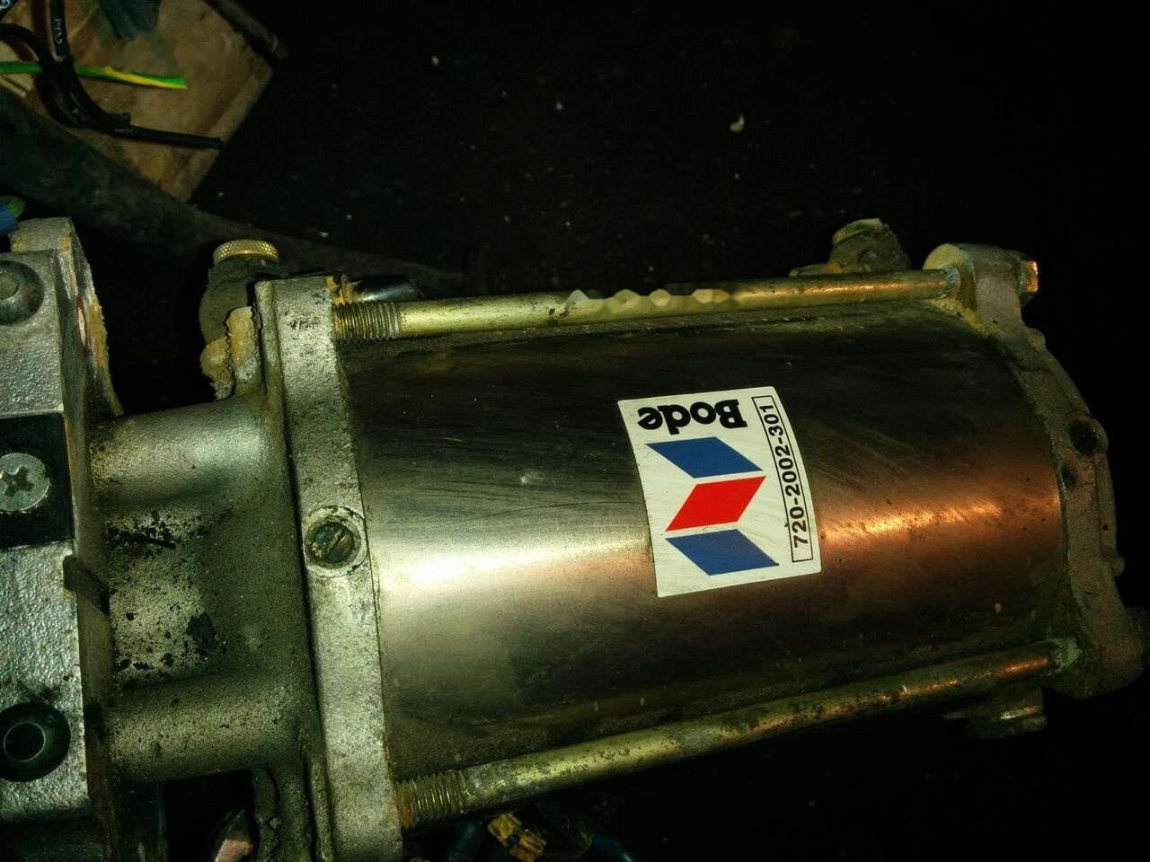 BODE cilindr zakrytiya (720-2002301) - Hydraulic cylinder for Bus: picture 5 BODE cilindr zakrytiya (720-2002301) - Hydraulic cylinder for Bus: picture 5