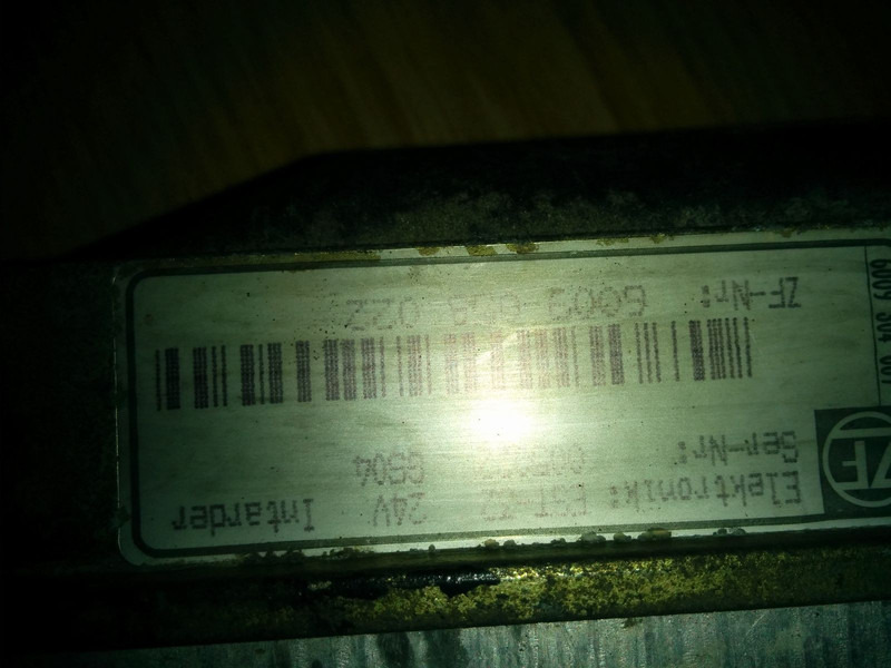 MAN Intarder EST-32 ZF-6009058022 - ECU: picture 1 MAN Intarder EST-32 ZF-6009058022 - ECU: picture 1