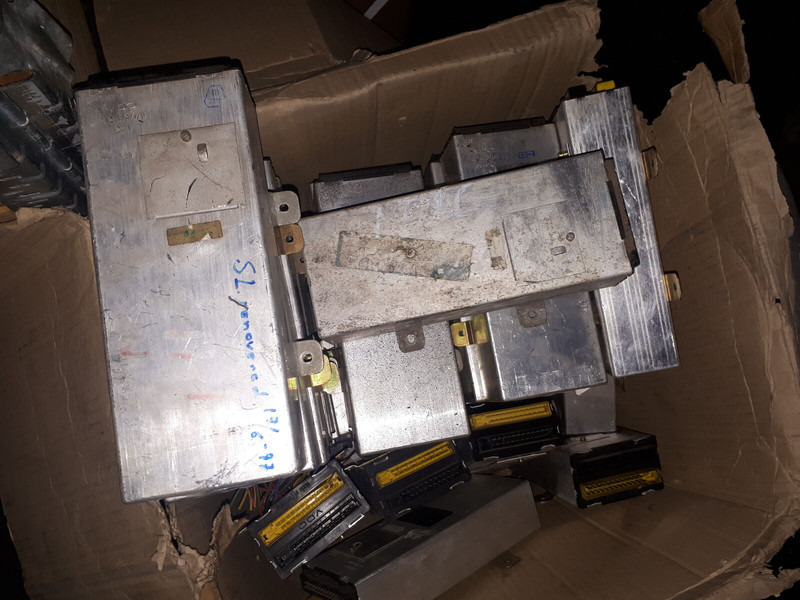 MAN VDO A2C53044389 . 81.25805.7038 .412.413.1.2. - ECU: picture 3 MAN VDO A2C53044389 . 81.25805.7038 .412.413.1.2. - ECU: picture 3