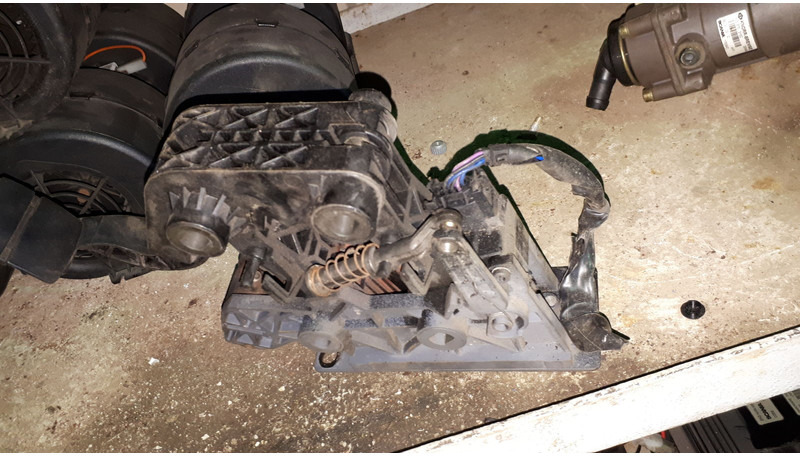 Scania педаль газа - Engine and parts: picture 3 Scania педаль газа - Engine and parts: picture 3