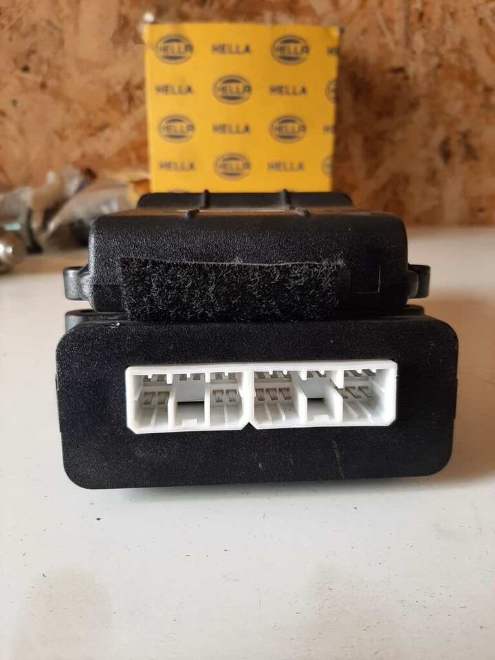 Series b-2 10R-03 - ECU for Bus: picture 3 Series b-2 10R-03 - ECU for Bus: picture 3