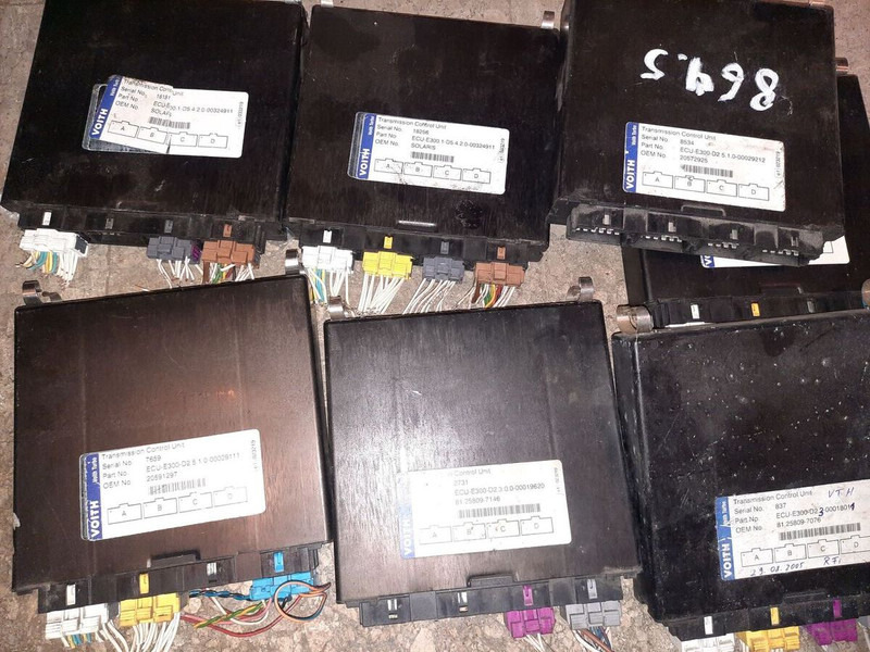 Voith ECU-E300 D2.3.0.0-00018011 - ECU: picture 3 Voith ECU-E300 D2.3.0.0-00018011 - ECU: picture 3