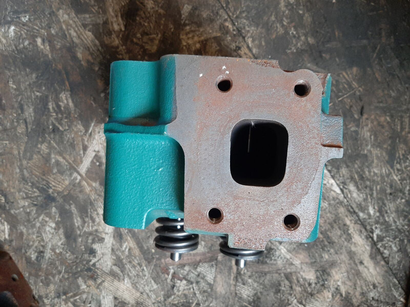 Volvo 8113069 - Cylinder block: picture 5 Volvo 8113069 - Cylinder block: picture 5