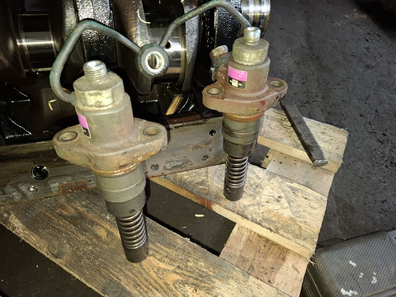 Volvo D7E - Fuel pump: picture 1 Volvo D7E - Fuel pump: picture 1