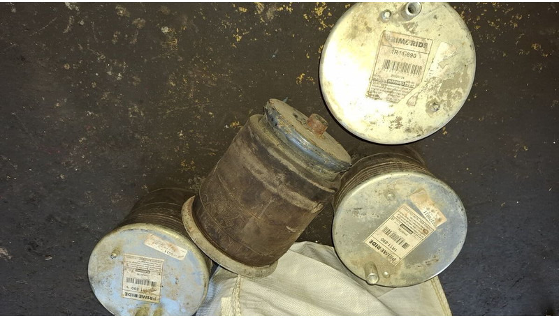 Volvo пневморессора . втулка стабилизатора - Air suspension: picture 1 Volvo пневморессора . втулка стабилизатора - Air suspension: picture 1