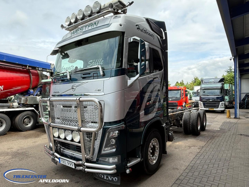 Volvo FH 750 6x4, Steel - Air, Globetrotter XL - Cab chassis truck: picture 2 Volvo FH 750 6x4, Steel - Air, Globetrotter XL - Cab chassis truck: picture 2