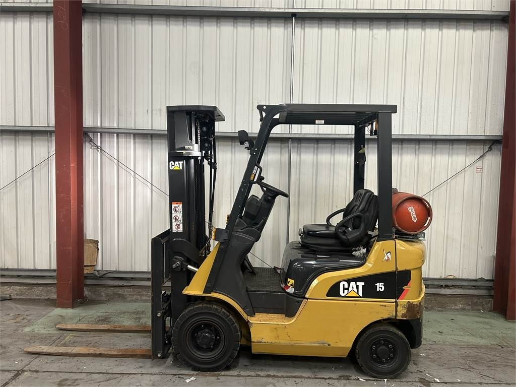 CAT GP15NT - LPG forklift: picture 1 CAT GP15NT - LPG forklift: picture 1