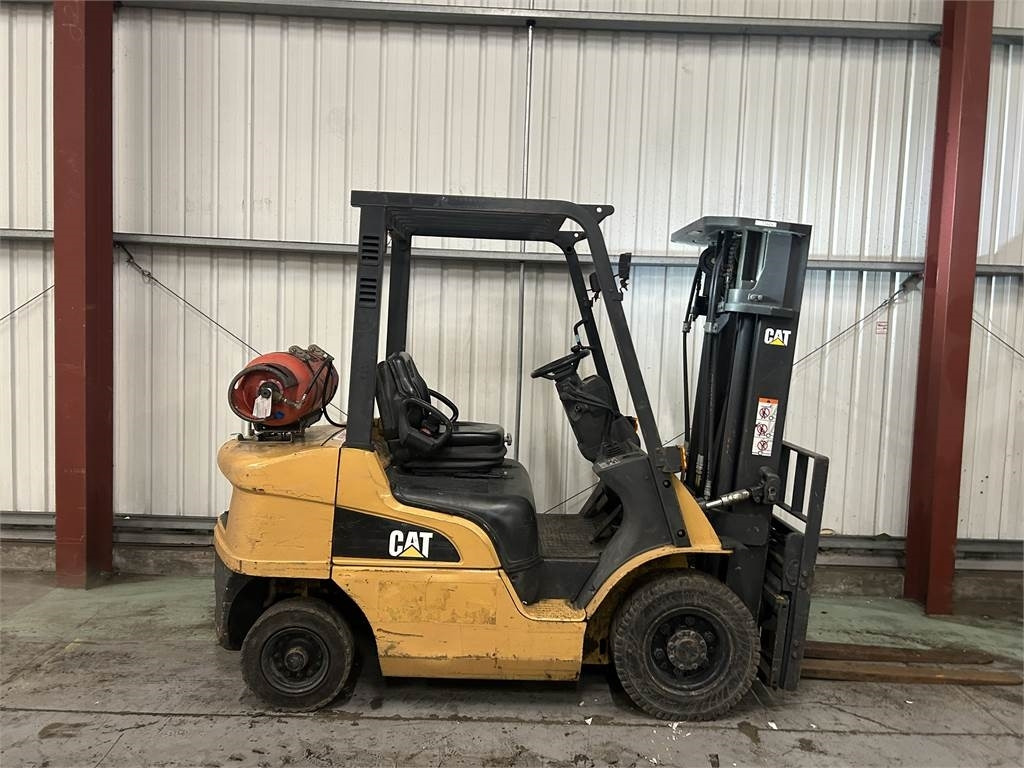 CAT GP25NT - LPG forklift: picture 5 CAT GP25NT - LPG forklift: picture 5