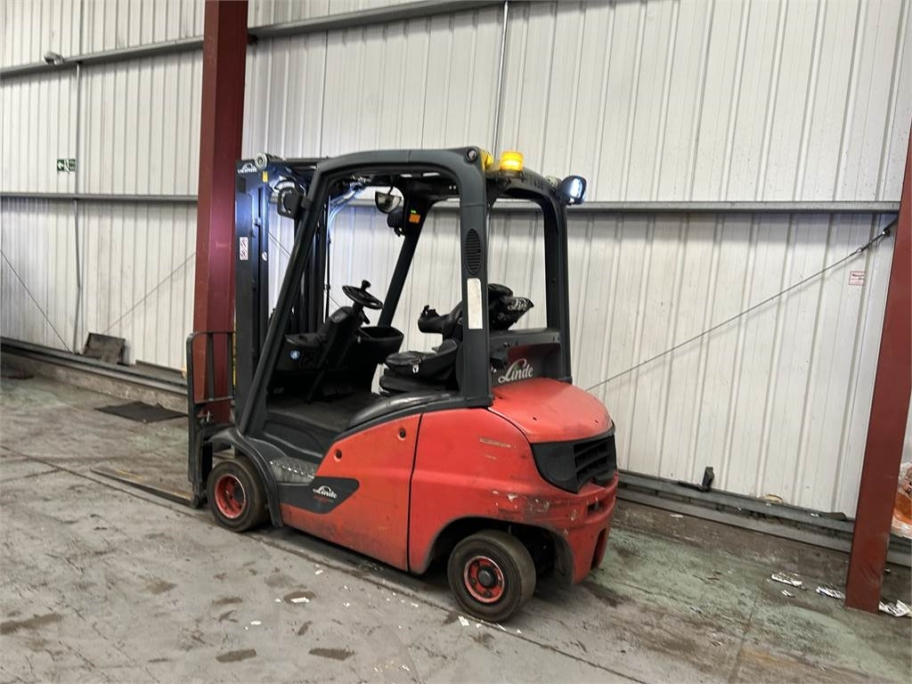 Linde H20D-01 - Diesel forklift: picture 3 Linde H20D-01 - Diesel forklift: picture 3