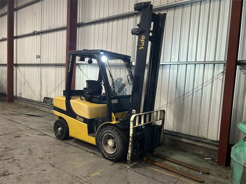 Yale GDP35VX - Diesel forklift: picture 4 Yale GDP35VX - Diesel forklift: picture 4