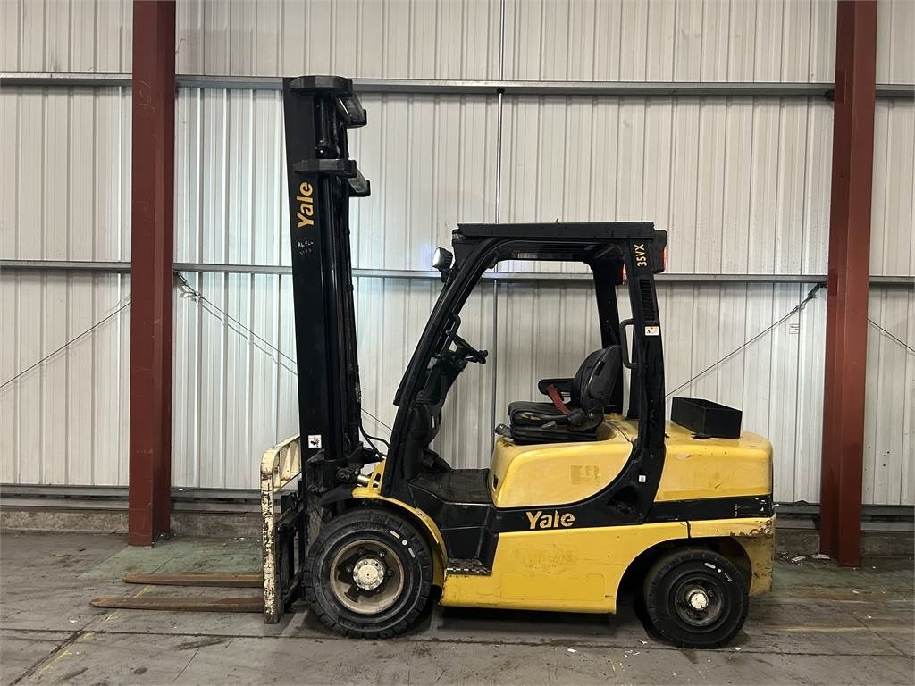 Yale GDP35VX - Diesel forklift: picture 1 Yale GDP35VX - Diesel forklift: picture 1